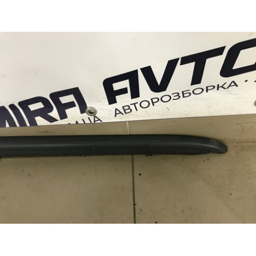 Рейлинг правый Opel Zafira B 2005-2011 13251280